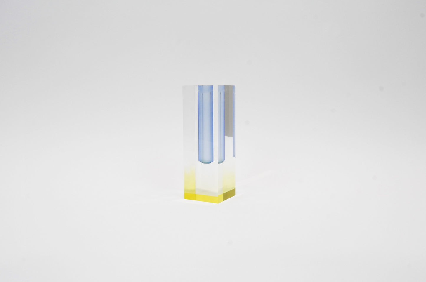 ACRY FLOWER VASE BLUE YELLOW