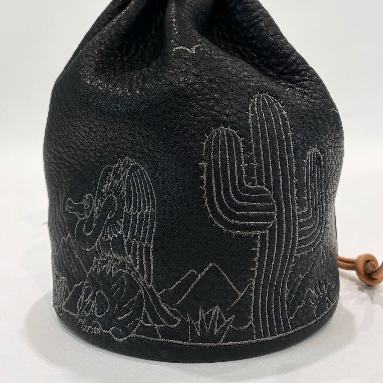 GNUOYP × &Calm   鹿革 巾着バック