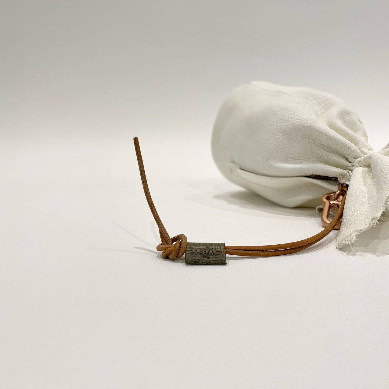 GNUOYP × & Calm   鹿革 巾着バック　Wild cut Version